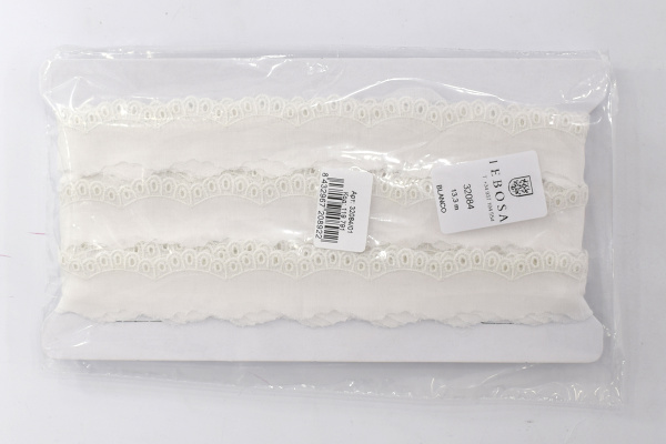 Шитье-вышивка на батисте, 20 мм, цвет белый. Арт 32084/01