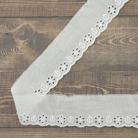 Шитье-вышивка на батисте, прошва, 45 мм, цвет белый, 50% полиэстер, 50 % хлопок, 3,5 м. Арт 4B1122.212