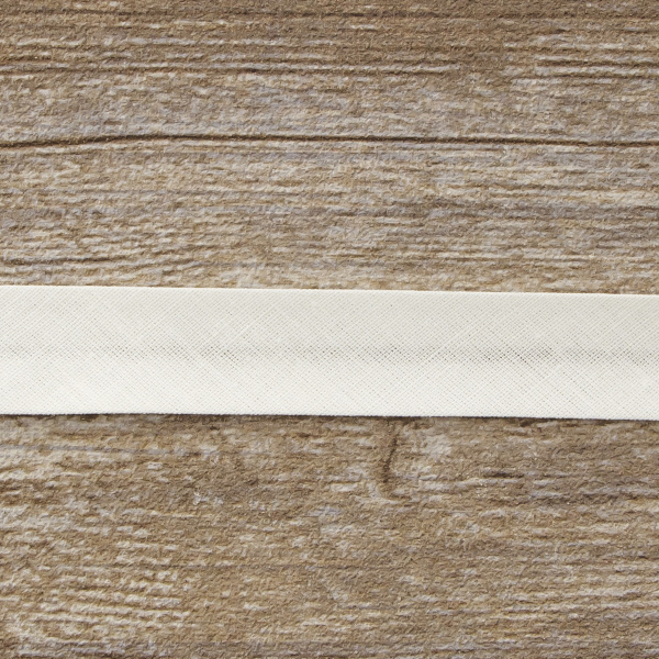 Косая бейка хлопок/полиэстер 20 мм, 25 м, цвет 03, молочный. Арт 6120-20мм-03            