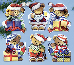 Набор для вышивания елочных украшений "Маленькие рождественские медведи"