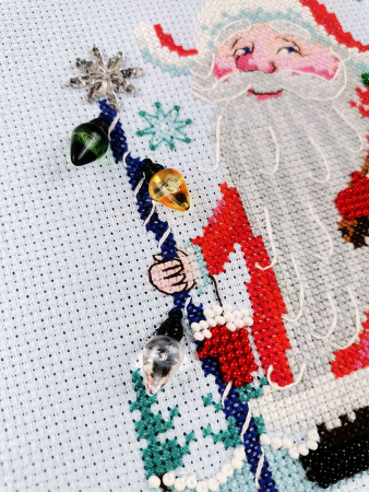 Набор для вышивания  "Дед Мороз и снегирь". Арт 13.003.45