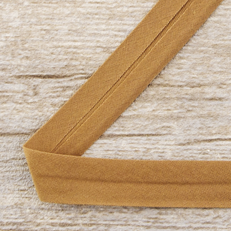 Косая бейка хлопок/полиэстер 20 мм, 25 м, цвет 64, молочный шоколад. Арт 6120-20мм-64            