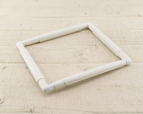 Сборная рамка-пяльцы  28 x 28 cм. Арт ER81111                 