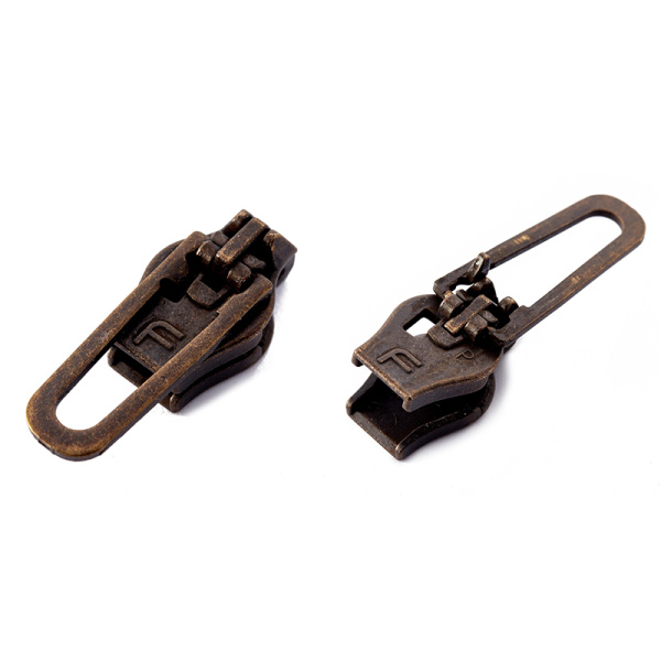 Сменный бегунок для пластиковых молний. Арт 167.01.BR