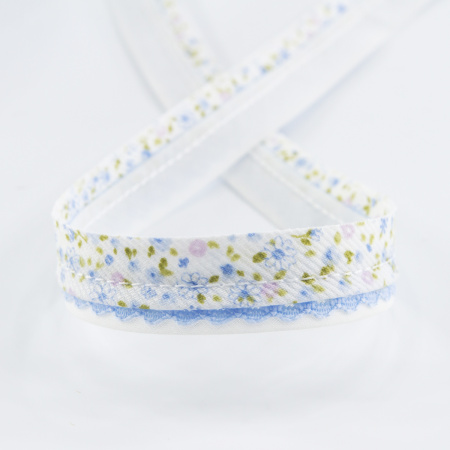 Косая бейка с фестонным краем, 18 мм, цвет бело-голубой. Арт 243986/2