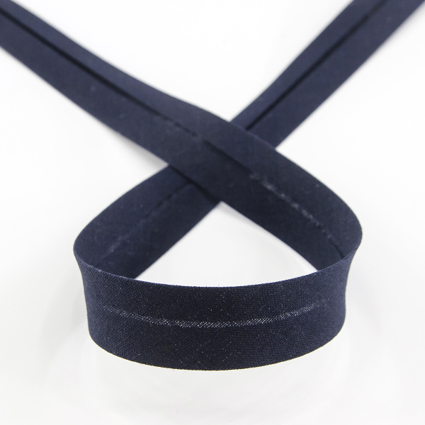 Косая бейка хлопок/полиэстер 20 мм, 25 м, цвет 72, черно-синий. Арт 6120-20мм-72            