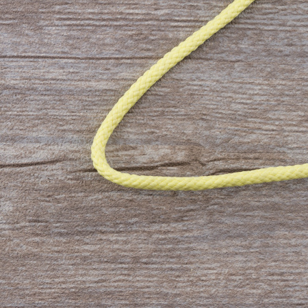Шнур плетеный SPIRAL ( SAFISA), 4 мм, 25 м, цвет желтый светлый. Арт 25281-4-09