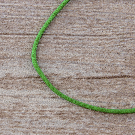 Шнур атласный мини-рулон, 2 мм, 4,5 м, цвет 25, зеленый. Арт P00462-2мм-25           