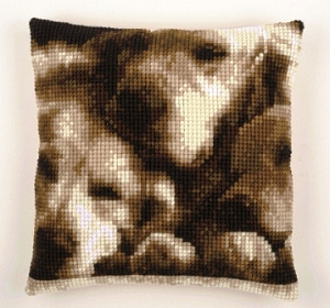 Набор для вышивания подушки "Спящие собаки"