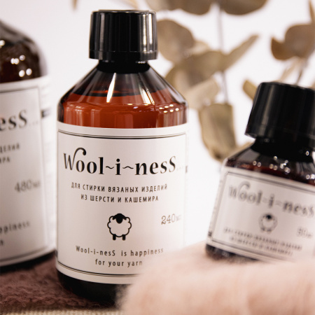 Средство "WOOl~I~NESS" для стирки изделий из шерсти и кашемира, 240 мл. Арт 002240