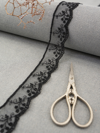 Кружево-вышивка на тюле, 32 мм, цвет черный, 100% полиэстер, 3,5 м. Арт T-30115.13