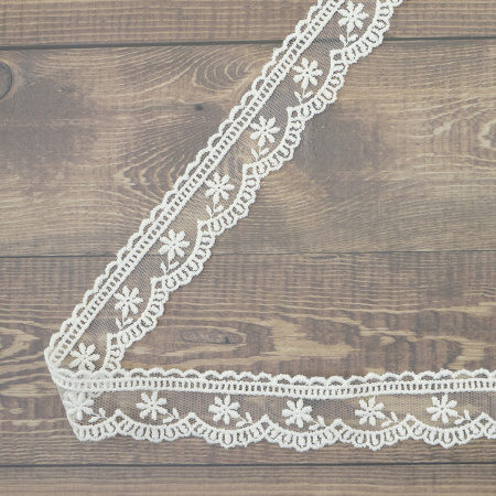 Кружево-вышивка на тюле, 30 мм, цвет молочный, 100% полиэстер, 4,5 м. Арт T-3003.112