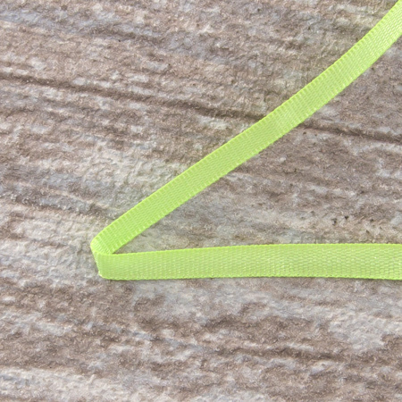 Лента для вышивания SAFISA на блистере, 4 мм, 5 м, цвет 73, Желто-зеленый. Арт P111-4мм-73             