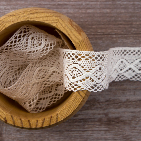 Мерсеризованное хлопковое кружево, 28 мм, белый. Арт 2121/01
