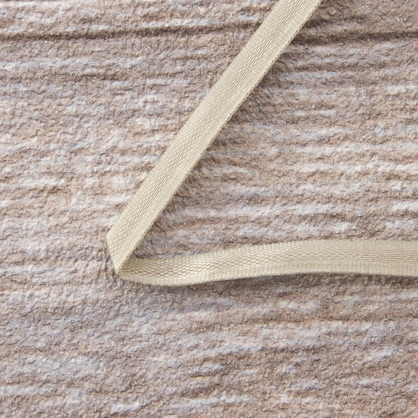 Лента для вышивания SAFISA на блистере, 4 мм, 5 м, цвет 67, серый. Арт P111-4мм-67             