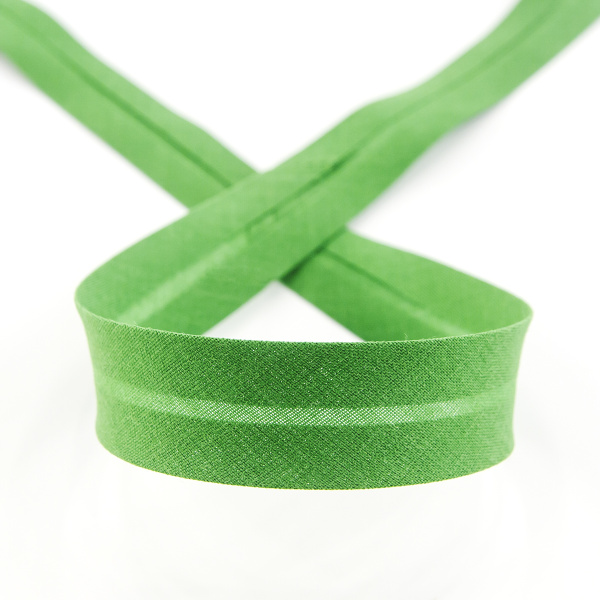 Косая бейка хлопок/полиэстер 20 мм, 25 м, цвет 74, насыщенный зеленый. Арт 6120-20мм-74            