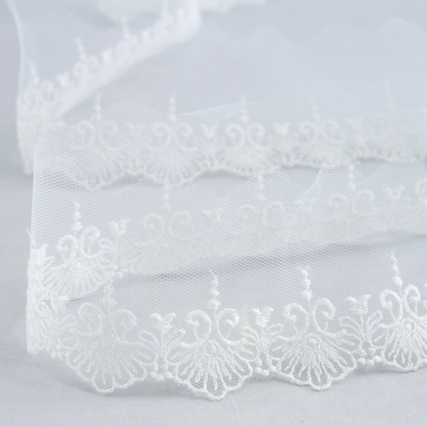 Кружево-вышивка на тюле, 32 мм, 13,50 м. Арт 41690/01