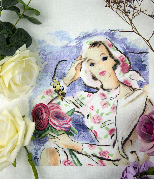 Набор для вышивания  "Девушка с розами". Арт 09.009.09