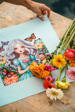 Набор для вышивания "I hold every dahlia". Арт PN-0206839