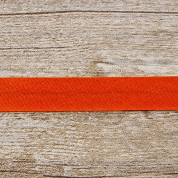 Косая бейка хлопок/полиэстер 20 мм, 25 м, цвет 61, алый. Арт 6120-20мм-61            