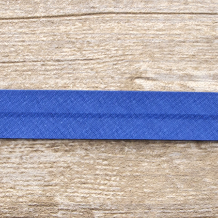 Косая бейка хлопок/полиэстер 20 мм, 25 м, цвет 70, насыщенный синий. Арт 6120-20мм-70            