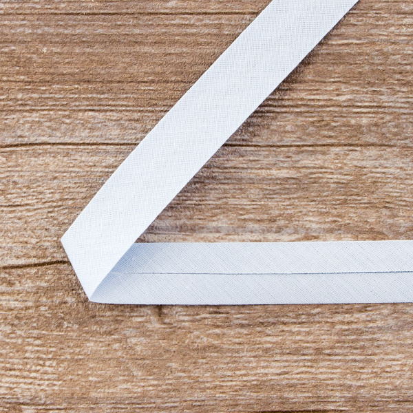 Косая бейка хлопок/полиэстер 20 мм, 25 м, цвет 04, светло-голубой. Арт 6120-20мм-04            