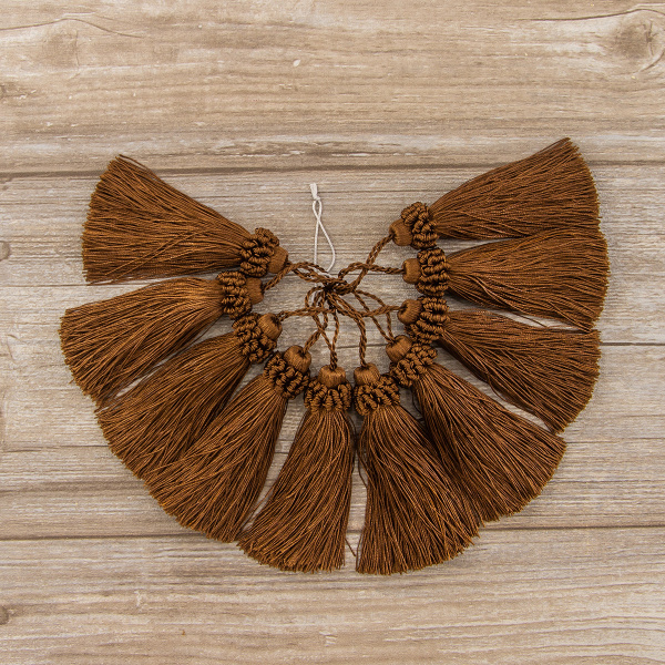 Кисть декоративная на шнуре, длина 95 мм, цвет шоколадный. Арт KY - 06-col.PE - 18