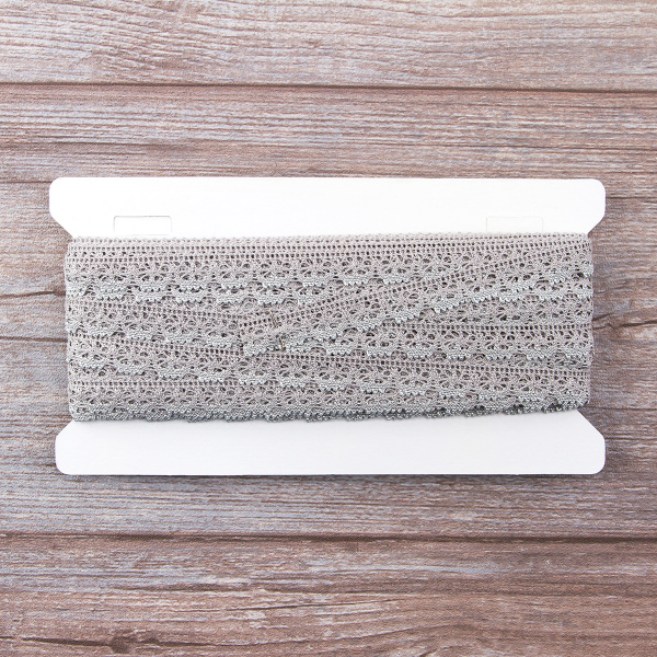 Мерсеризованное хлопковое кружево, 15 мм, цвет серый с серебристым люрексом. Арт 3247/J9                 