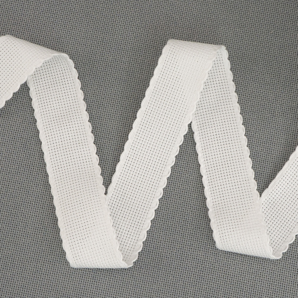 Лента канвовая Aida для вышивания 14 ct ширина 3 см. Арт 7003/1