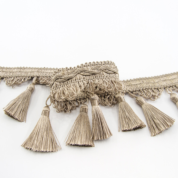 Тесьма с кисточками декоративная PASSAN цвет льняной. Арт BPK - 019-col.PE - 82