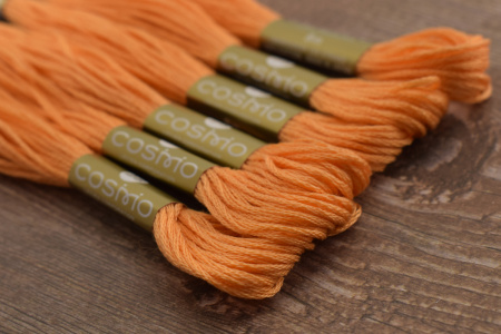 Мулине COSMO однотонный цвет  2402      . Арт 25-6/2402      