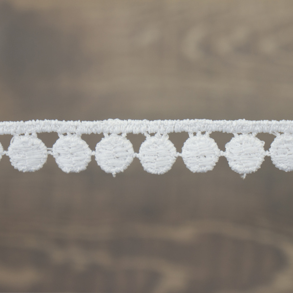 Кружево гипюр, 12 мм, цвет белый, 100% полиэстер, 4,5 м. Арт G-4634.212