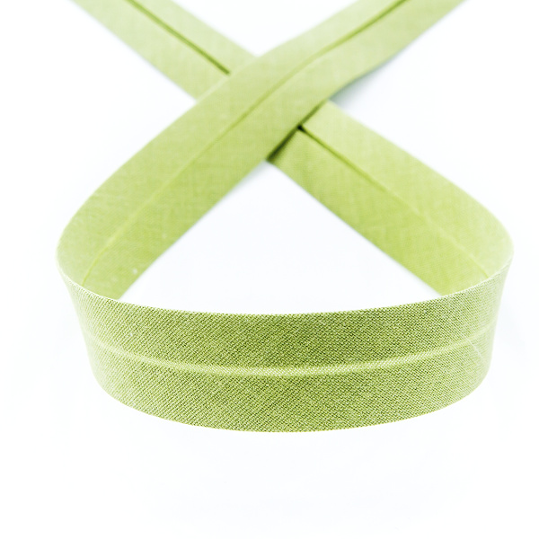 Косая бейка хлопок/полиэстер 20 мм, 25 м, цвет 123, светло-оливковый. Арт 6120-20мм-123           