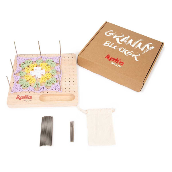 Блокатор для вязаных бабушкиных квадратов, 23 х 23 см. Арт 7560