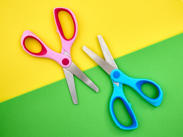 Ножницы для творчества, 13 см, 24 шт. в картонном прикассовом стенде. Арт B4859