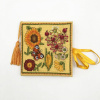 Набор для вышивания чехла для игл "Étui À Aiguilles Fleurs Jaunes" (Летние цветы), 11 х 11 см. Арт 3477