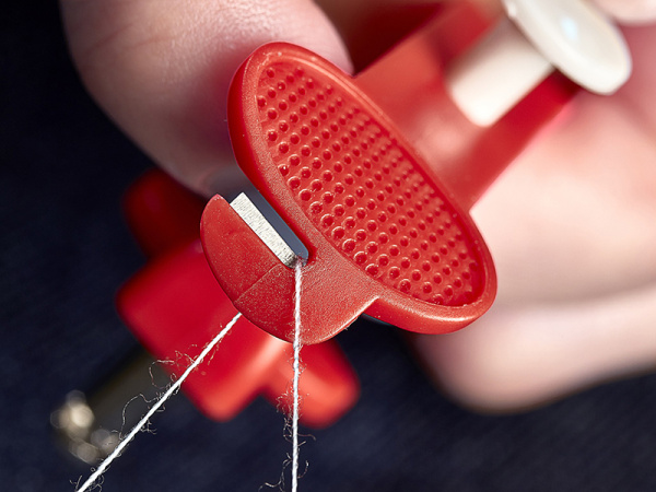 Помощник для ручного шитья 3 в 1. Арт ER4109