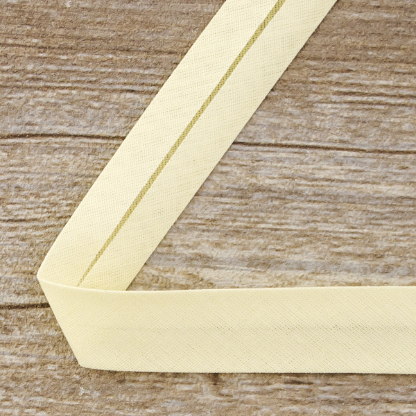 Косая бейка хлопок/полиэстер 20 мм, 25 м, цвет 56, кремовый. Арт 6120-20мм-56            