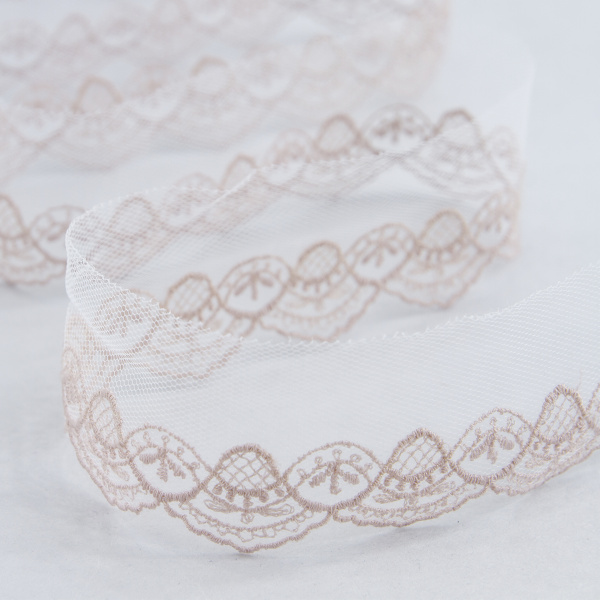 Вышивка на тюле, 36 мм, цвет розовый. Арт I644/F3