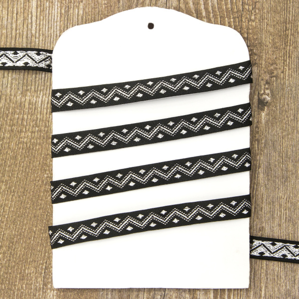 Лента PEGA с орнаментом зиг-заг серебристый люрекс. Арт 819615011DP601