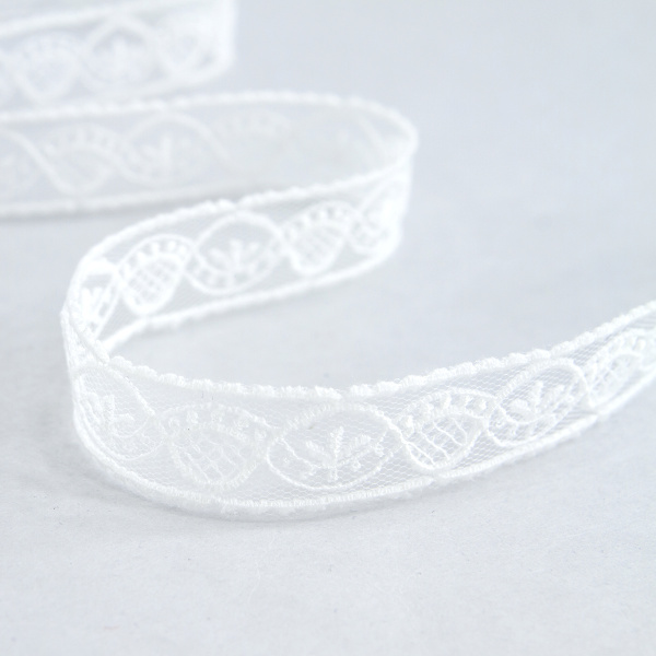 Вышивка на тюле, 19 мм, цвет белый. Арт I643/01