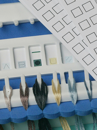 Органайзер PAKO для мулине на 50 ячеек, в комплекте 10 картонных вкладышей. Арт 705.060