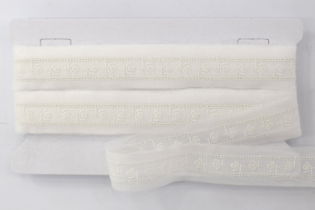 Шитье-вышивка на батисте, прошва, 25 мм, цвет белый. Арт 32277/01