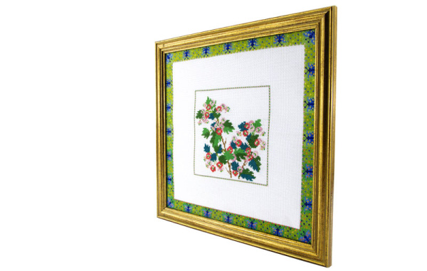 Вышитая картина "Зеленые веточки". Арт Модель 20.012.02