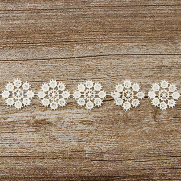 Кружево-вышивка на тюле, 15 мм. Арт 42268/00