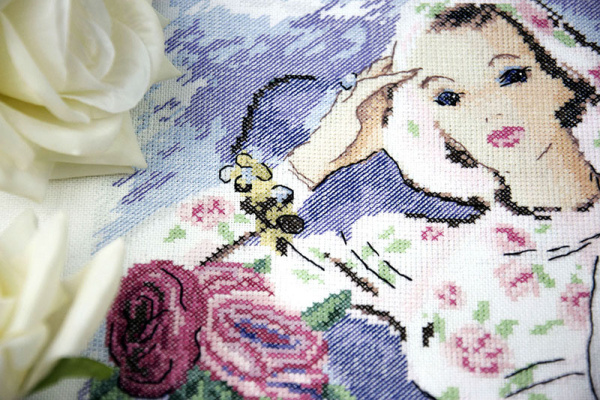 Набор для вышивания  "Девушка с розами". Арт 09.009.09