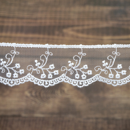 Кружево-вышивка на тюле, 32 мм, цвет молочный, 100% полиэстер, 3,5 м. Арт T-30115.112