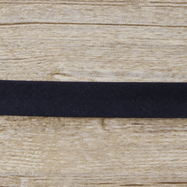 Косая бейка хлопок/полиэстер 20 мм, 25 м, цвет 72, черно-синий. Арт 6120-20мм-72            