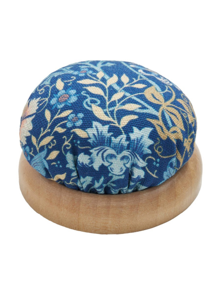 Игольница-подушечка на деревянной основе. Арт HGCPINC.01