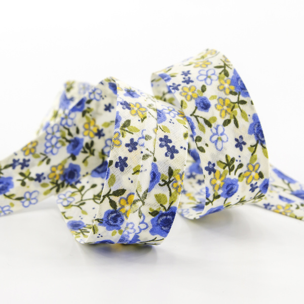 Косая бейка с  рисунком SAFISA, арт.6452, 20 мм, 20 м, цвет 02. Арт 6452-20мм-02